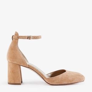 Ann Taylor Round-Toe Pump